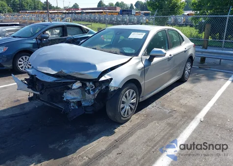 2021 Toyota Camry Le Hybrid from USA, damaged, VIN 4T1C31AK1MU563918
